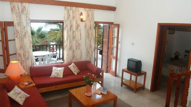קיירניה Onar Village חדר תמונה